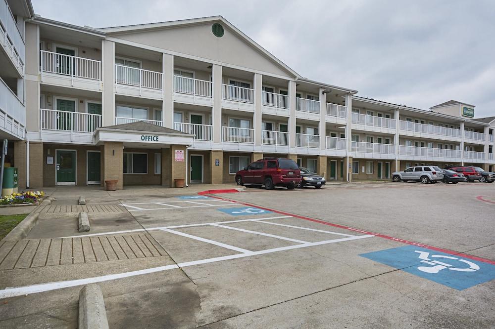 HomeTowne Studios by Red Roof Dallas - Mesquite Exterior foto